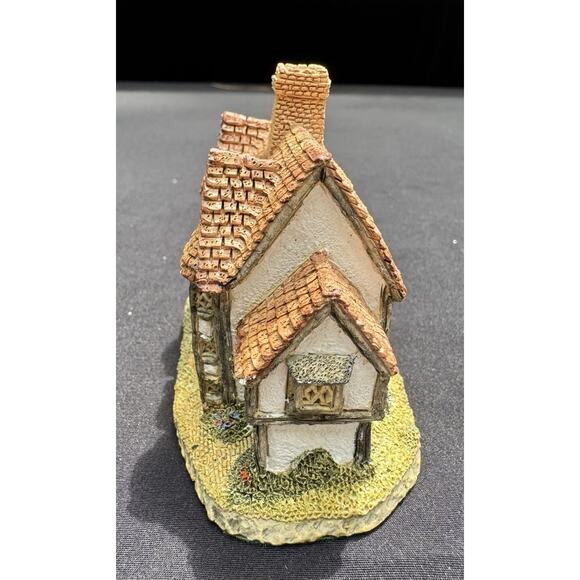 Shirehall Cottage 1985 Vintage Collectible Miniature By David Winter -D3 - Picture 5 of 8